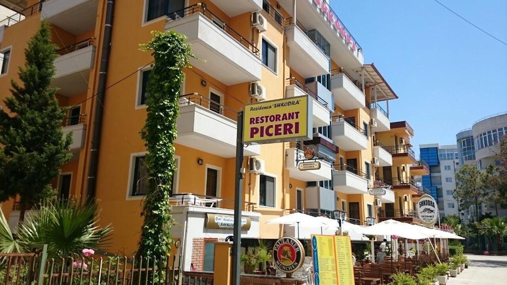 Aparthotel Shkodra Durres Bagian luar foto